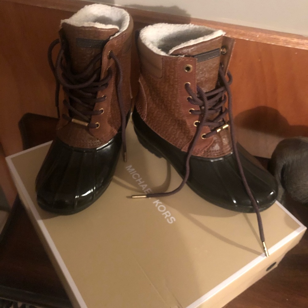 MICHAEL KORS Leather/Rubber Boots